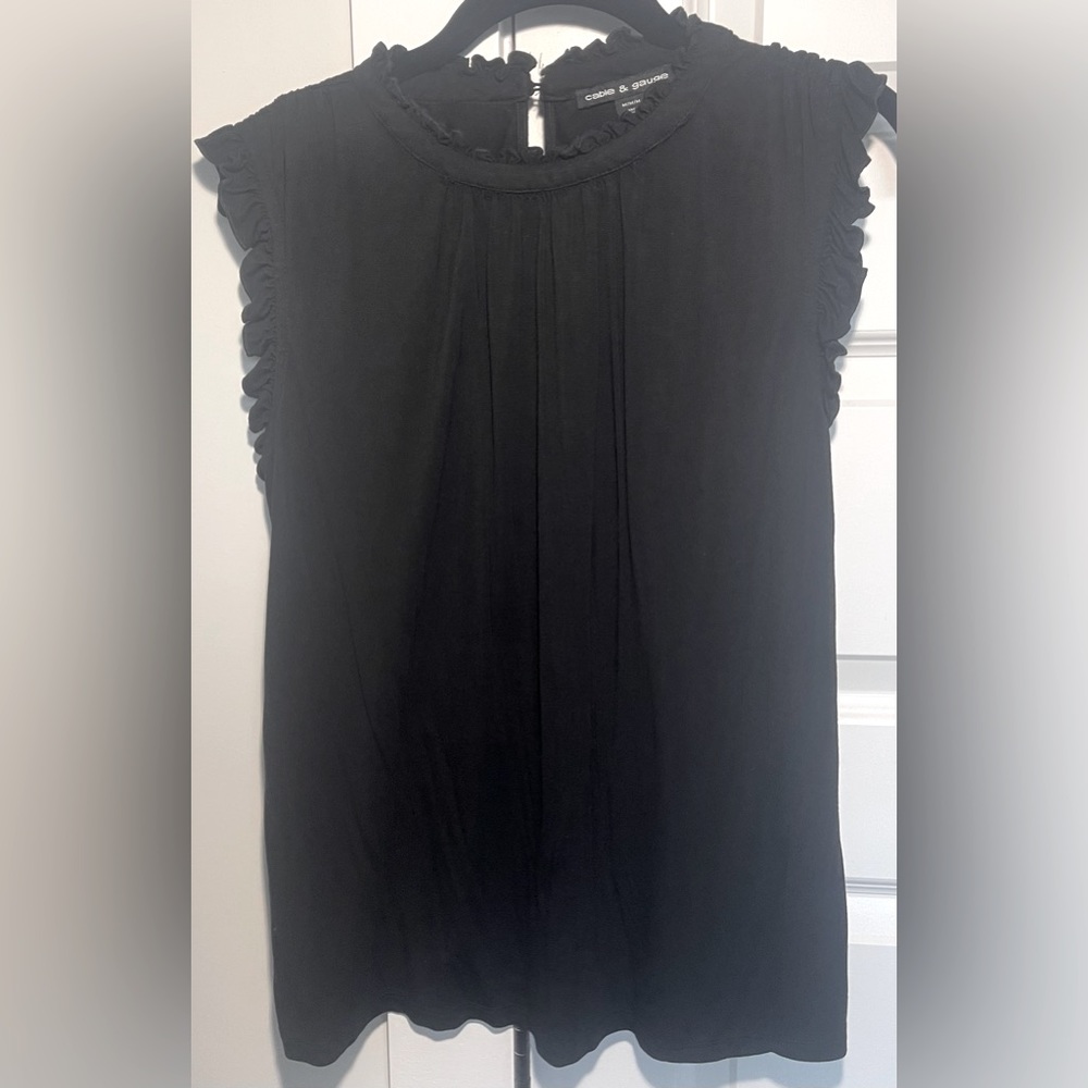 Cable & Gauge Black Mock Neck Top Size Medium